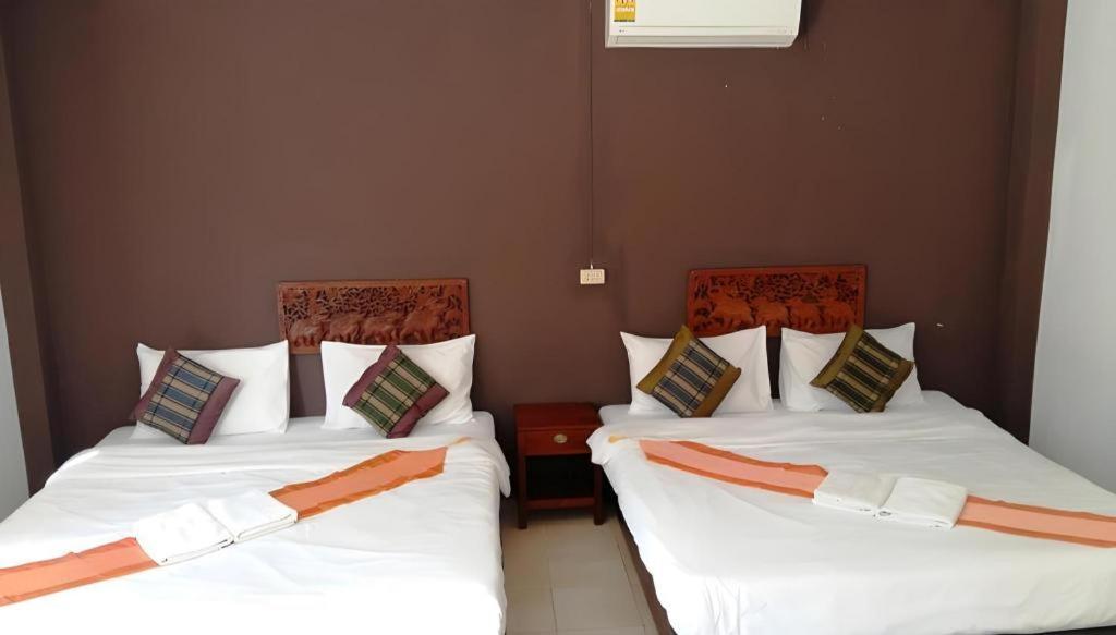 Umphangburi Resort Exterior foto