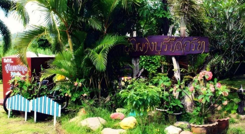 Umphangburi Resort Exterior foto